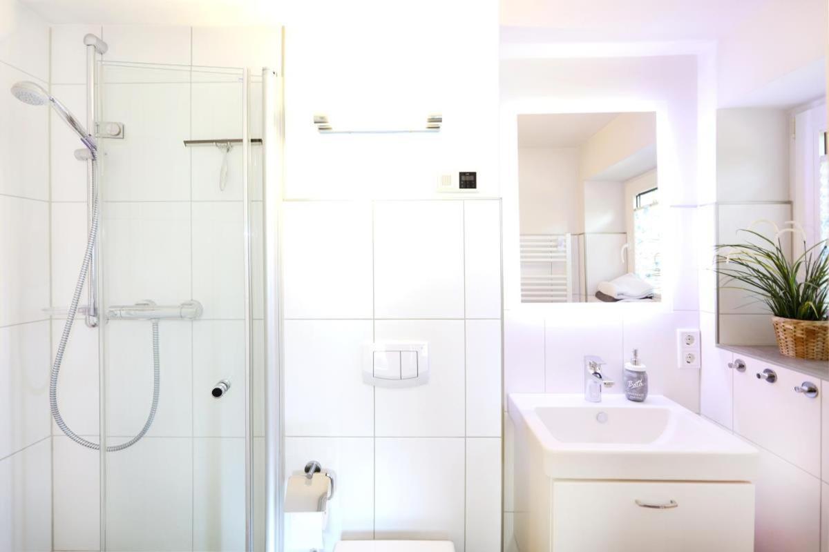 Appartement & Ferienwohnungen Thiess Rostock Zewnętrze zdjęcie