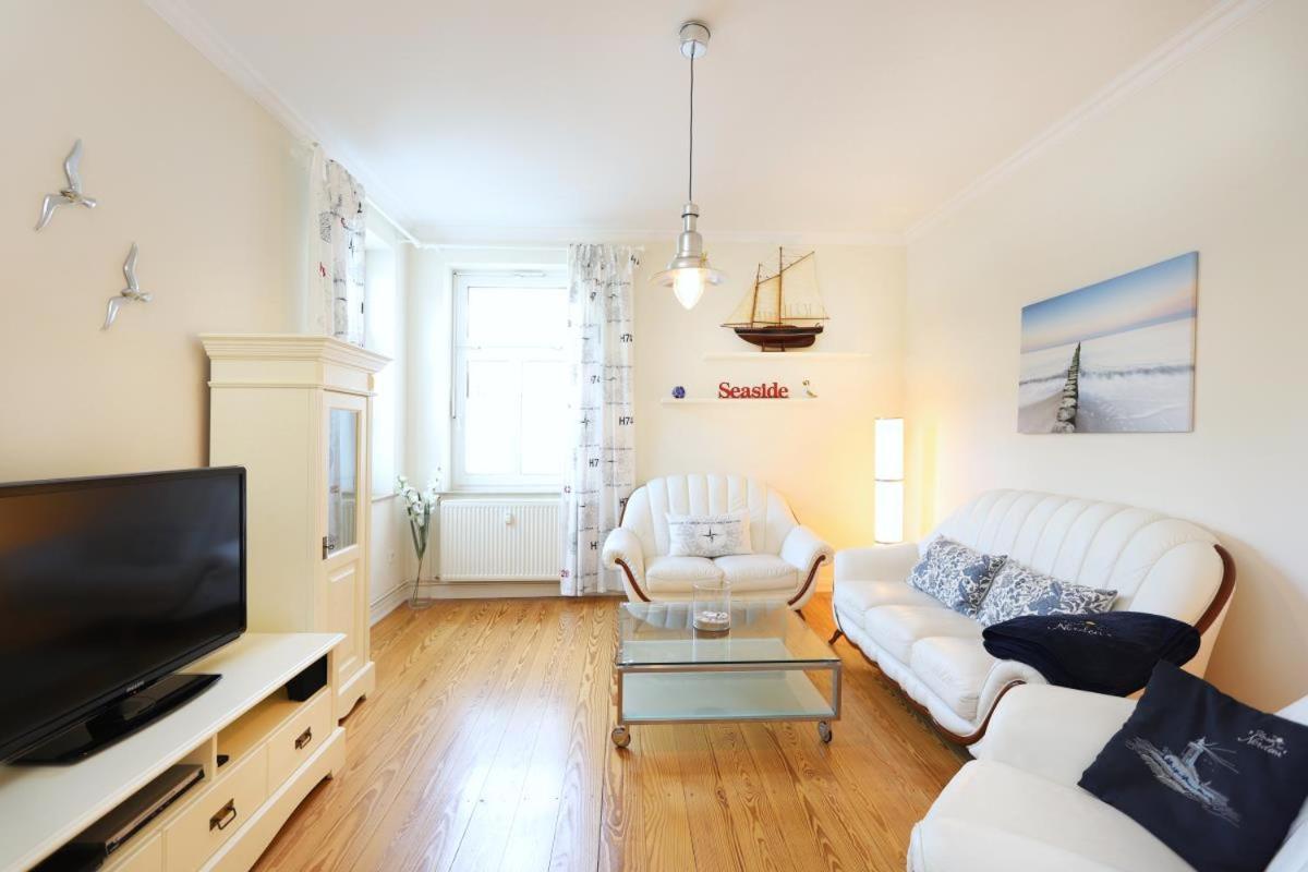 Appartement & Ferienwohnungen Thiess Rostock Zewnętrze zdjęcie